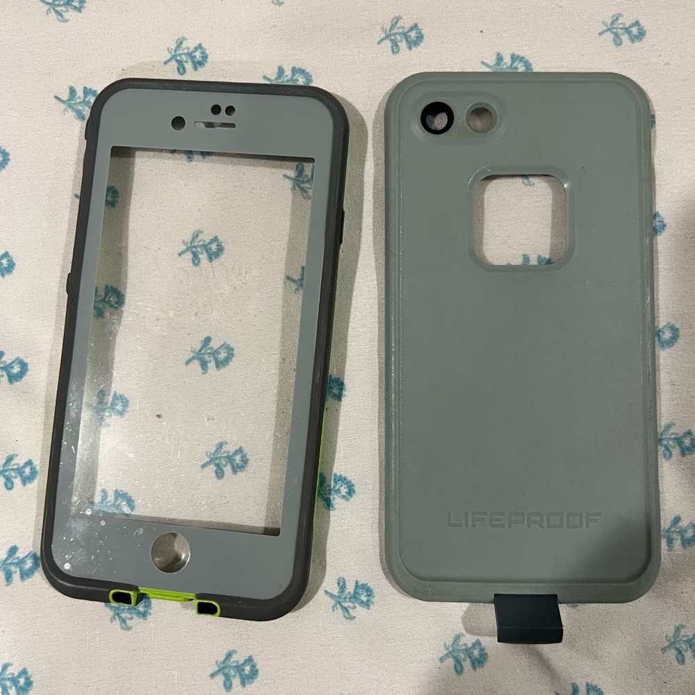iPhone 7/8 case bundle - Picture 4 of 6